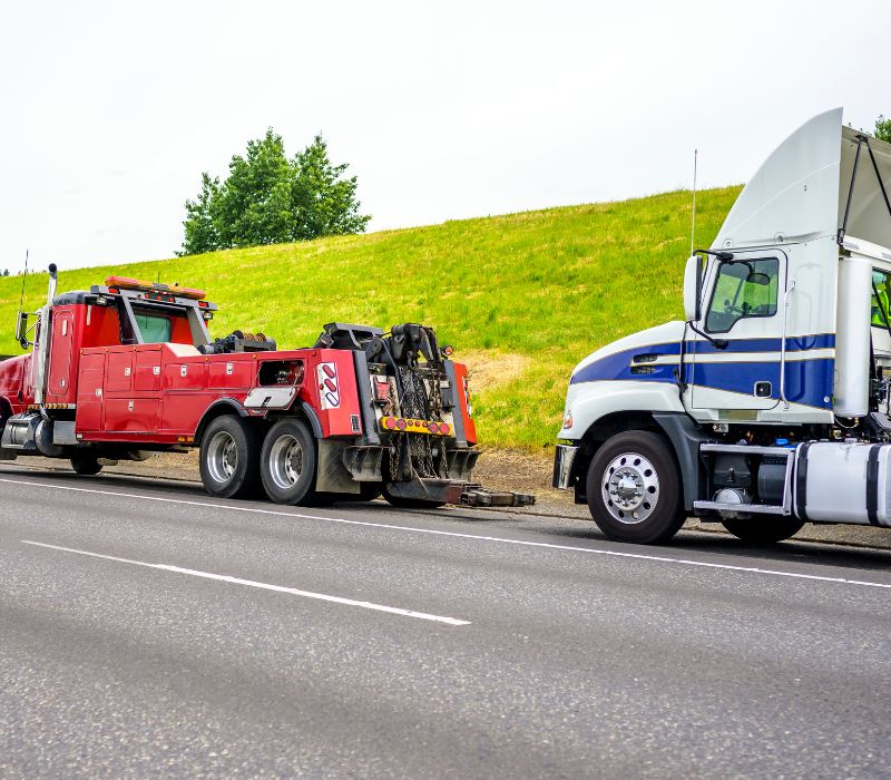 Semi Truck Towing services